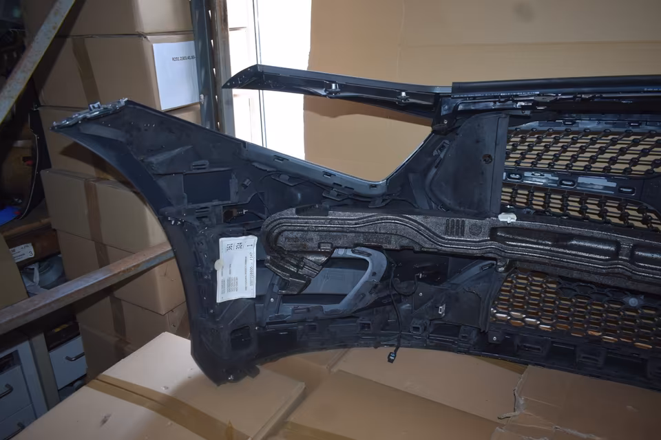 Mercedes w213 E-Class front bumper AMG bumper b - Image 2
