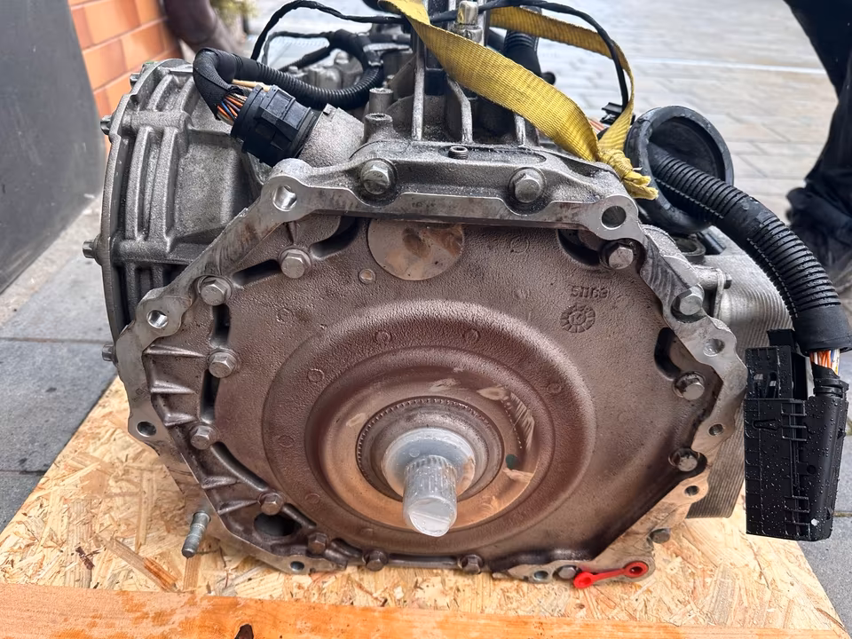 McLaren 650s automatic transmission 11G0264CP.01 - Image 3