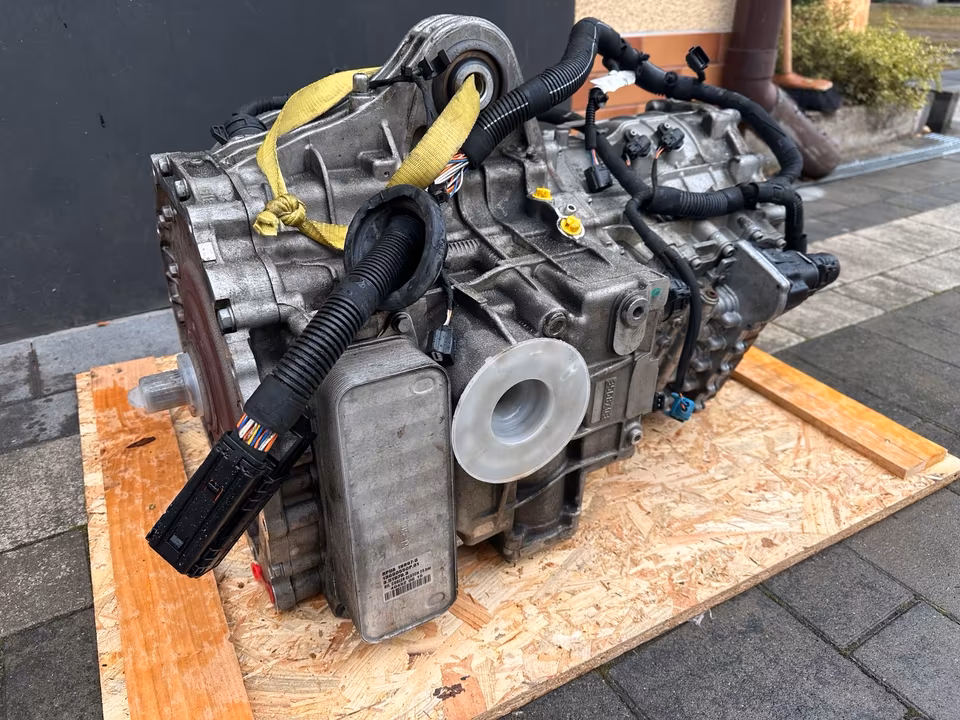 McLaren 650s automatic transmission 11G0264CP.01 - Image 7