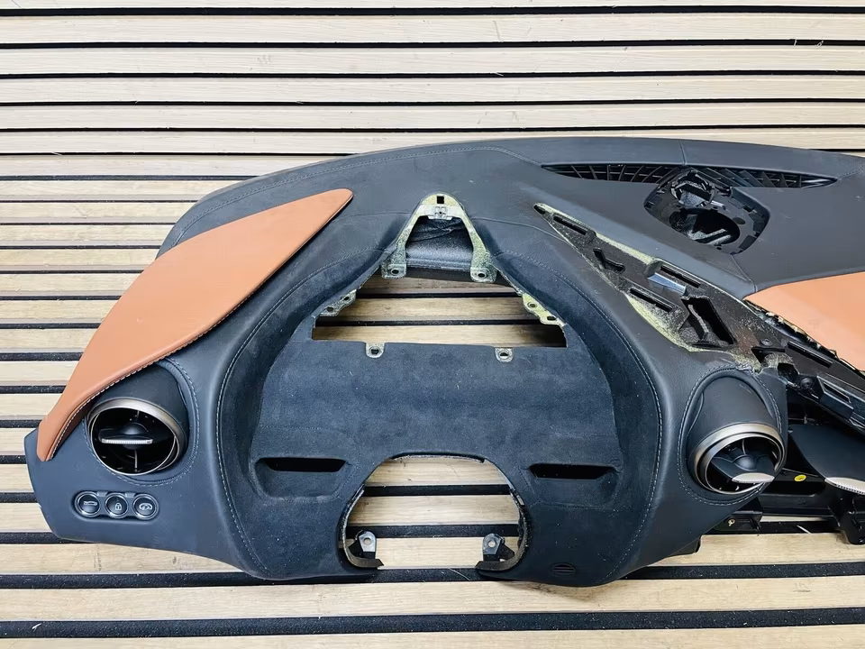 McLaren 720s dashboard alcantara leather 14NB062CP - Image 6