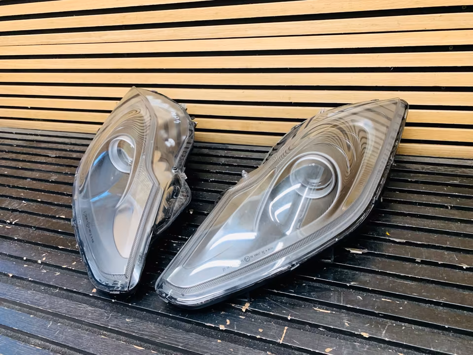 McLaren MP4 12C Headlights Right Left - Image 6