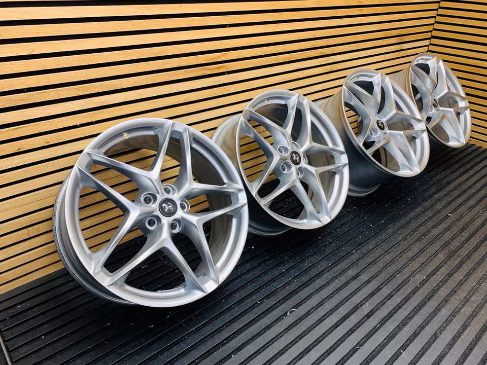 Ferrari Roma alloy wheel set 20 inch 866485 866487 - Image 8