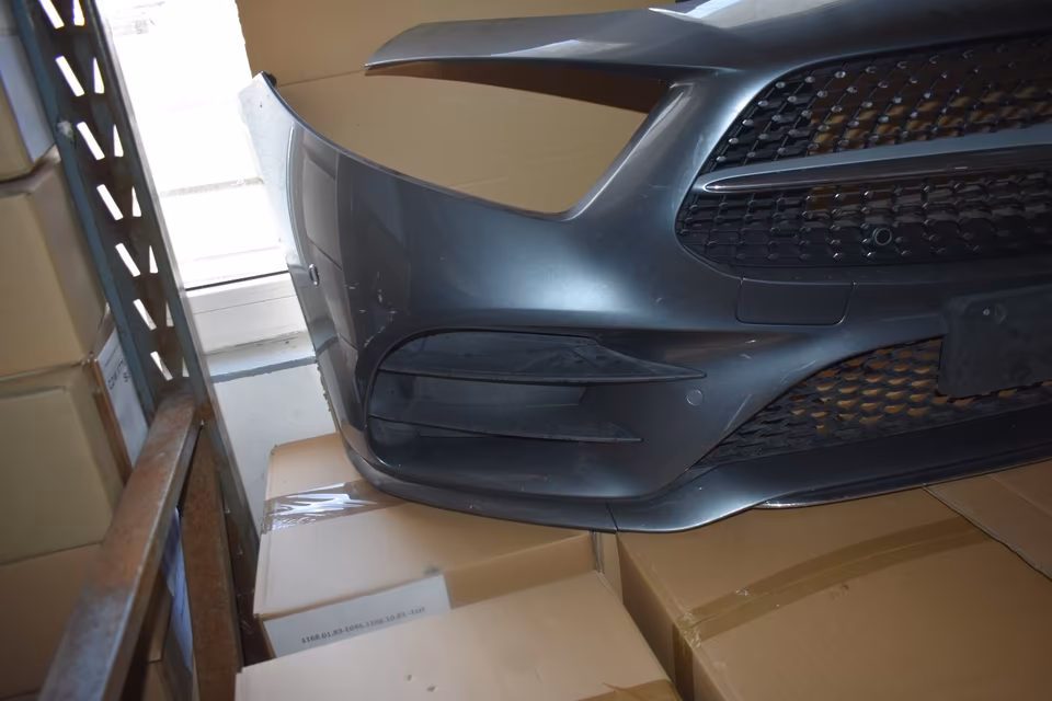 Mercedes w213 E-Class front bumper AMG bumper b - Image 7