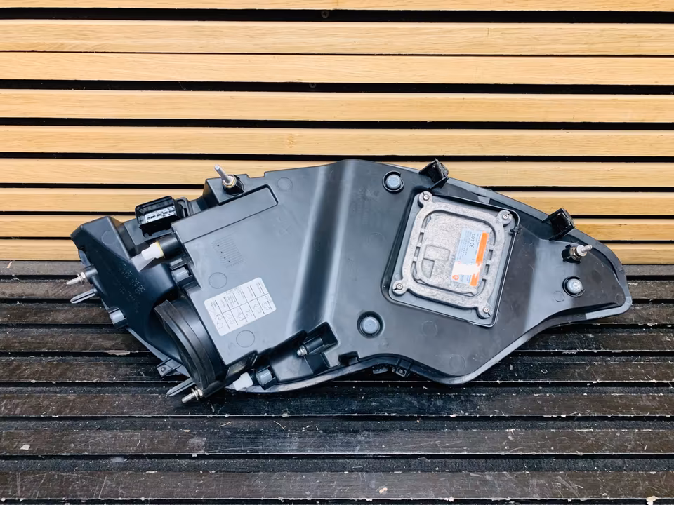 McLaren MP4 12C Headlights Right Left - Image 3