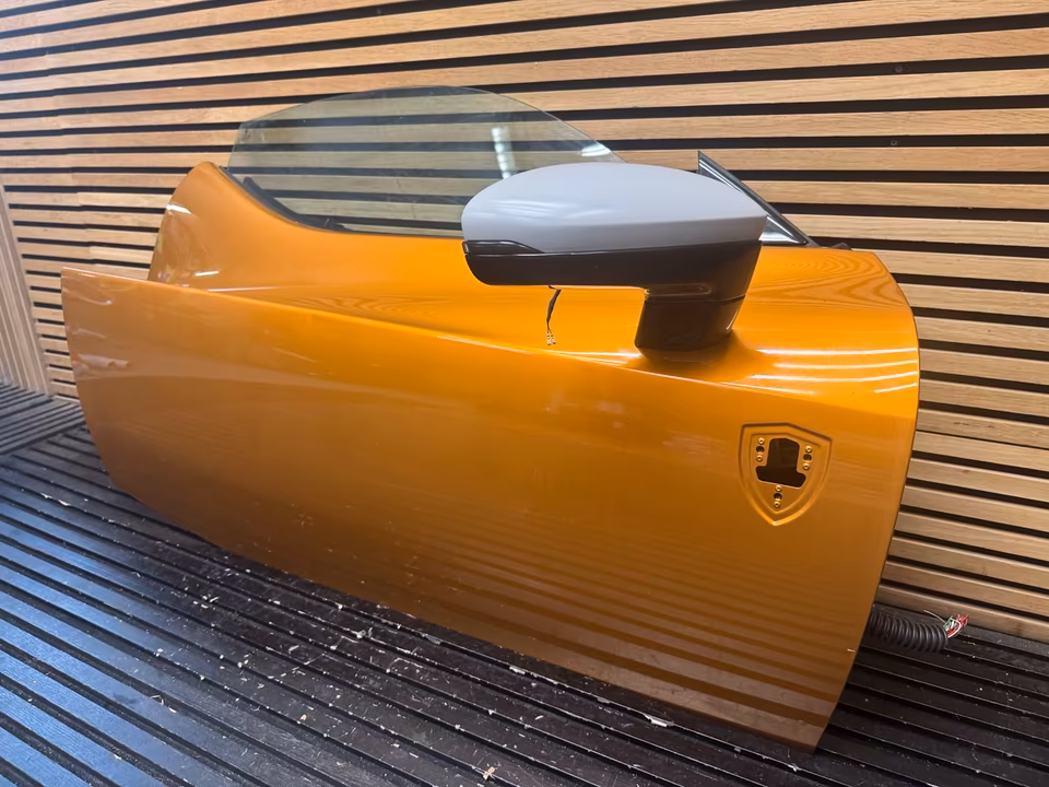 Ferrari Testarossa Tur right complete - Image 3