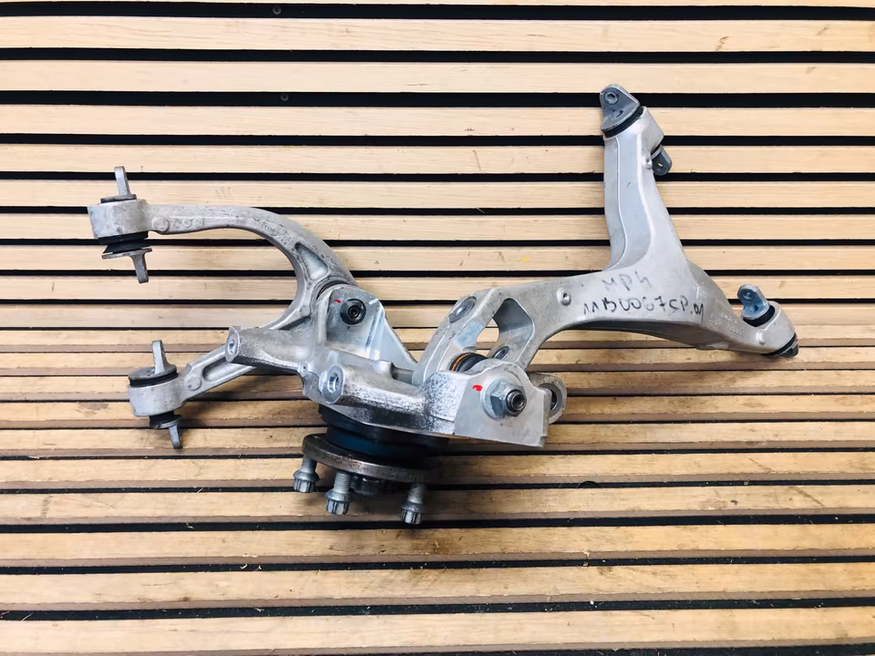 McLaren MP4 12C Front Left Steering Knuckle Wheel Hub Control Arm - Image 9