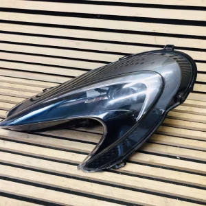 McLaren 650s headlight left
