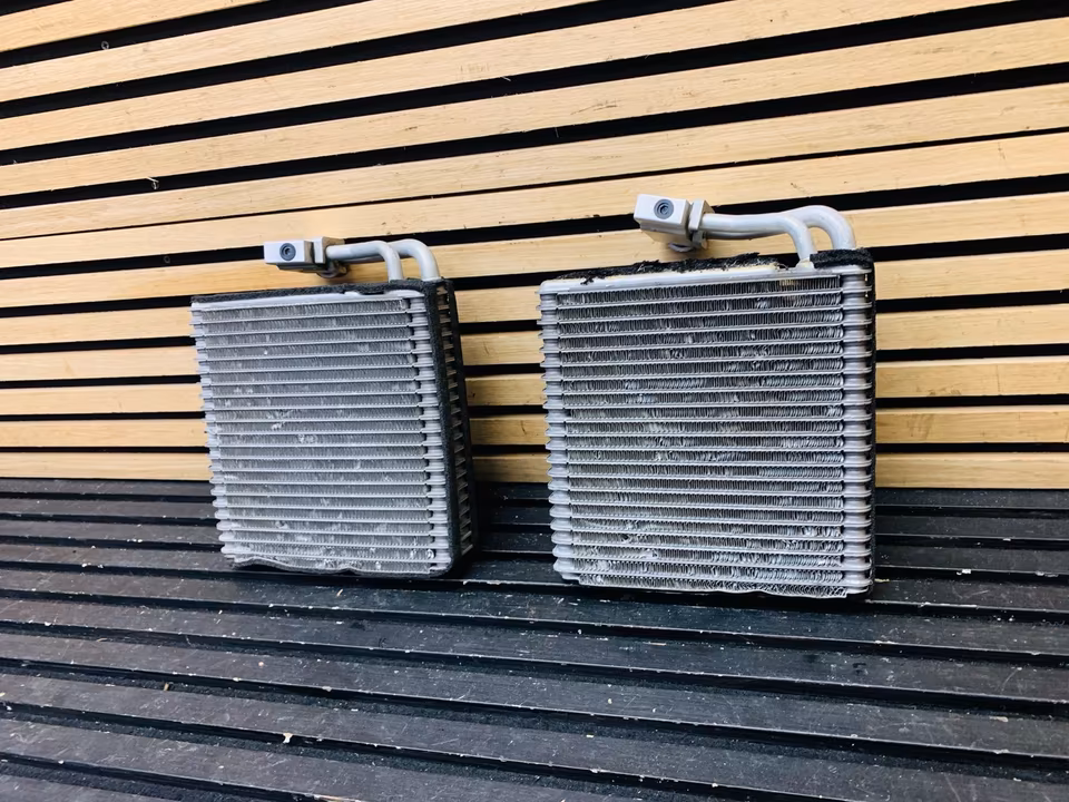 McLaren MP4-12 radiator C1515A0050 - Image 5
