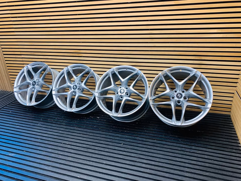 Ferrari Roma alloy wheel set 20 inch 866485 866487 - Image 6