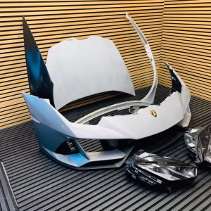 Lamborghini Huracan EVO hood bumper headlights