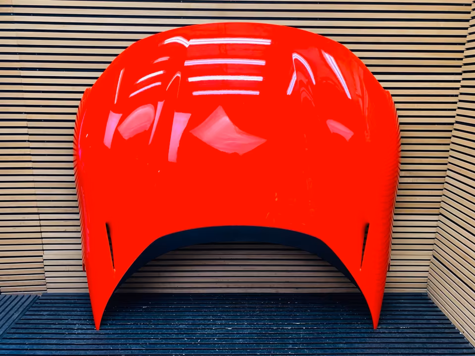 Ferrari Purosangue bonnet 985816231 - Image 6