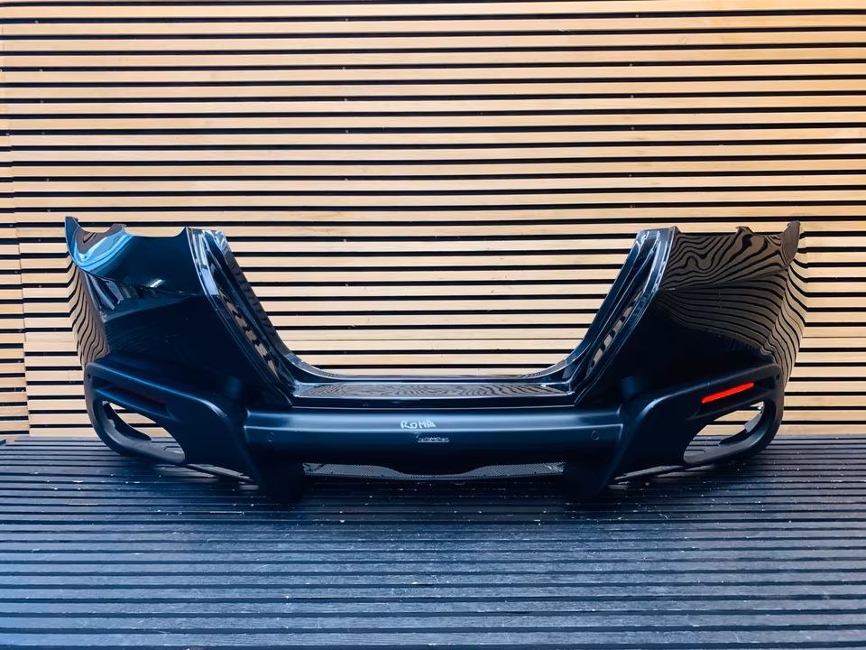 Ferrari Roma Carbon Rear Bumper 901251 970891 832934589 - Image 6