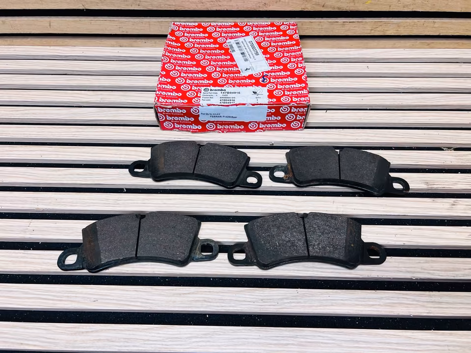 Ferrari 488 f8 ceramic rear brake pads 70003759