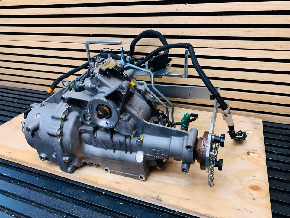Ferrari GTC4 Lusso Differential Power Take Off Unit 324841 - Image 13